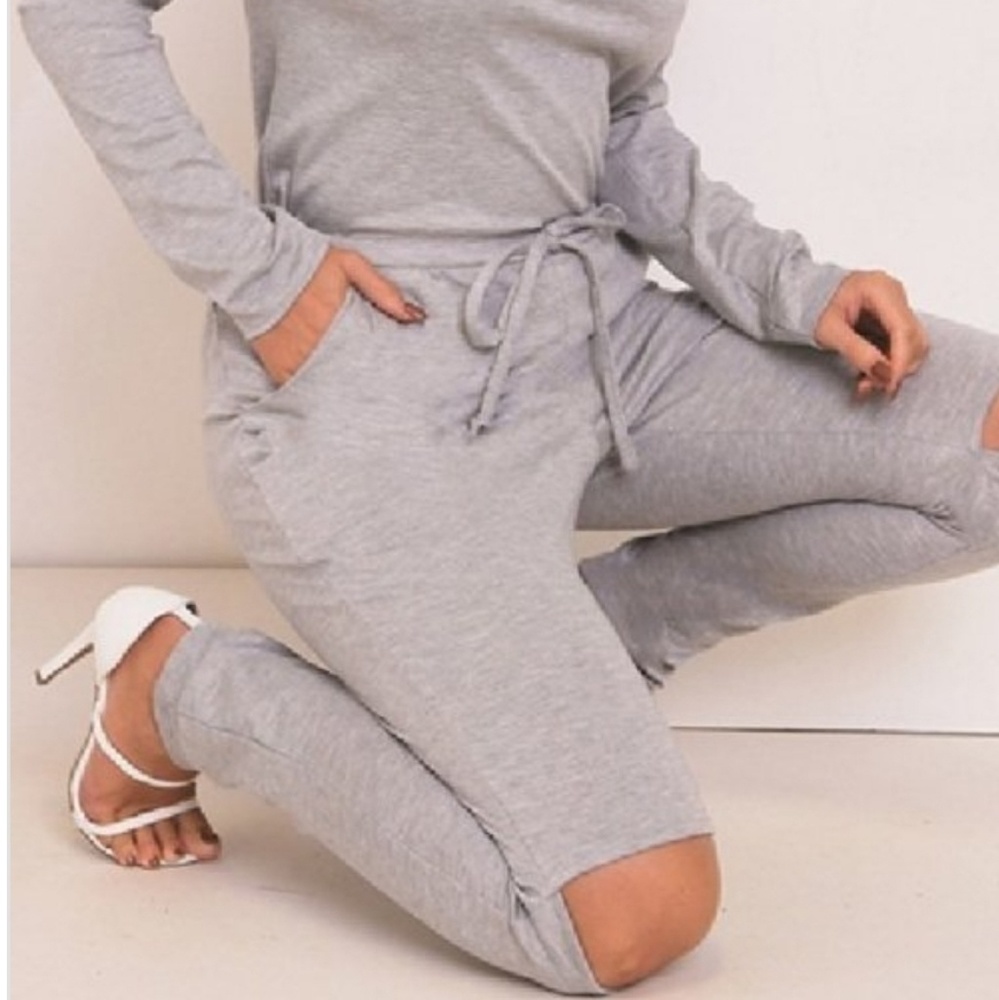 NWT Gray Off The Shoulder Long Sleeve JumpSuit - Picture 8 of 8